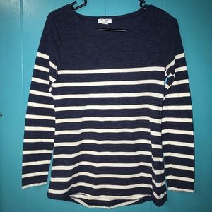 Old Navy long sleeve top
